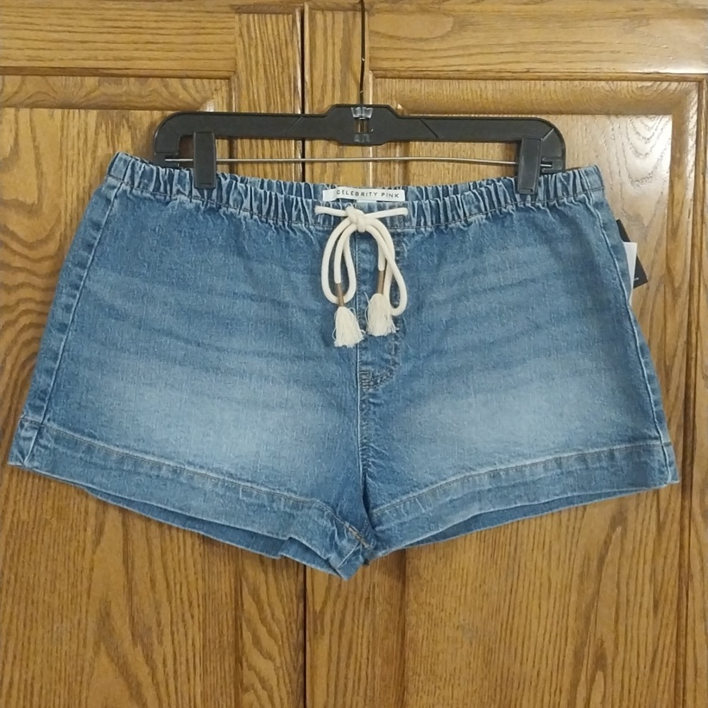 Celebrity Pink NWT Tie-Front High-Rise Denim Shorts Size Jrs Large Vintage Blue